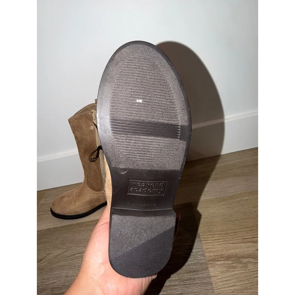 Girl boots size 3
